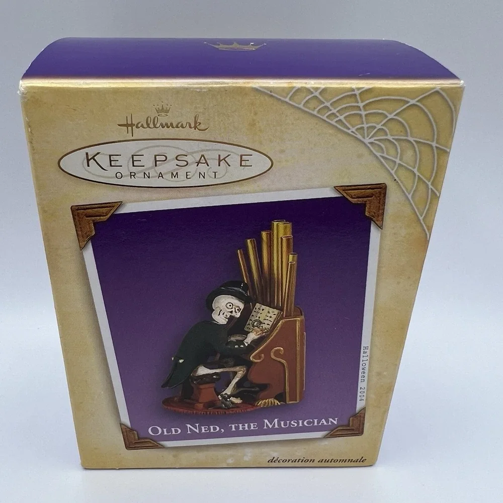 Hallmark Halloween Skeleton Ornament Old Ned, The Musician 2004 Bobble Head